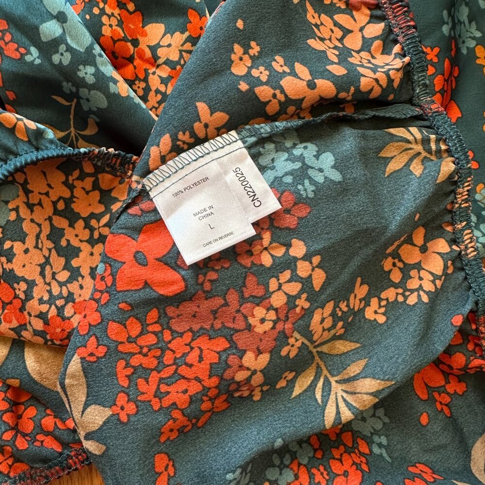 NY&Co Off-the-Shoulder Blouse - Picture 7 of 8